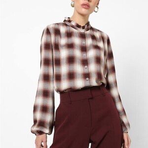 Tommy Hilfiger || plaid blouse